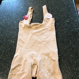 ASSETS®by Spanx®RemarkableResultsAll-in-OneSlimmer